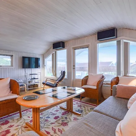 Awesome In W/ 3 Bedrooms * Skælskør
